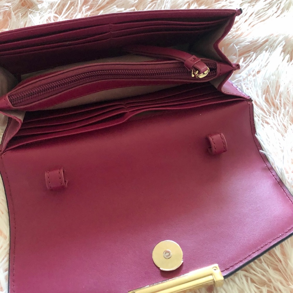 Ivanka Trump Mara Crossbody Wallet - Picture 2 of 3